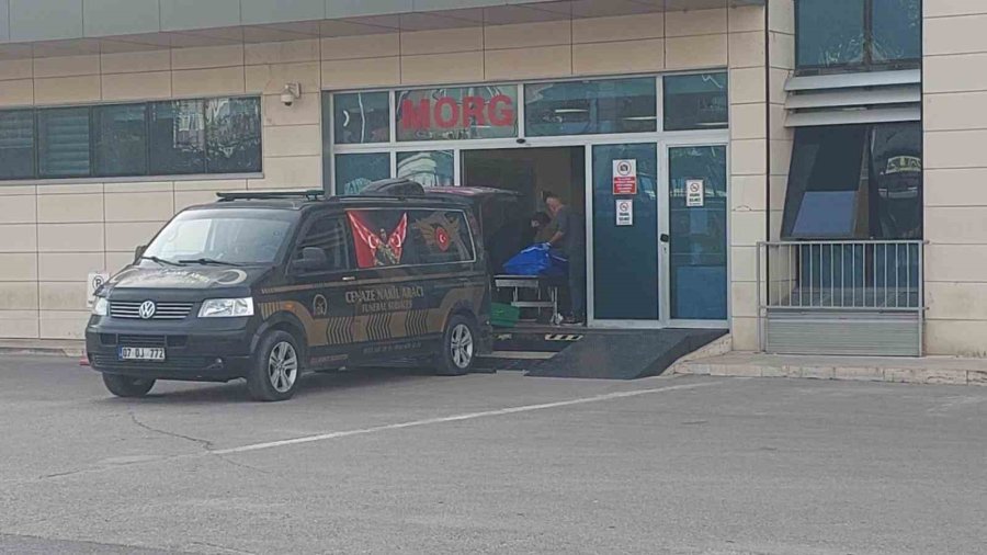 Estetik Ameliyat Sonrası Hayatını Kaybeden Alman Kadının Cenazesi Ülkesine Götürüldü