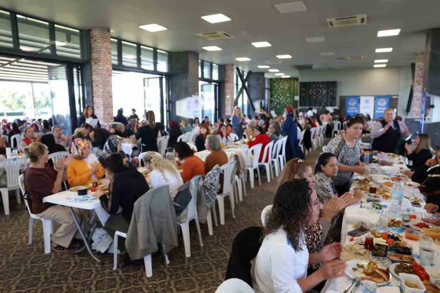 Şener: "kurslar Kadınların Üretim Gücüne Güç Katıyor"