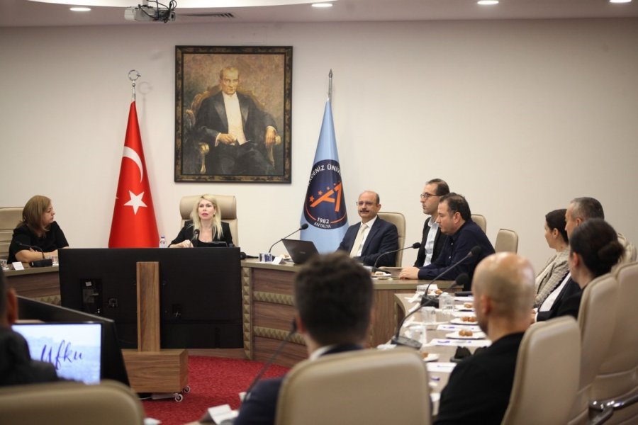 Rektör Özkan: "bir Üniversite İçinde Bulunduğu Şehirle Nefes Alır"