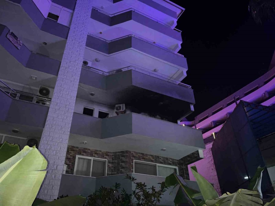 Alanya’da Apartmanda Çıkan Yangın Ekiplerce Söndürüldü