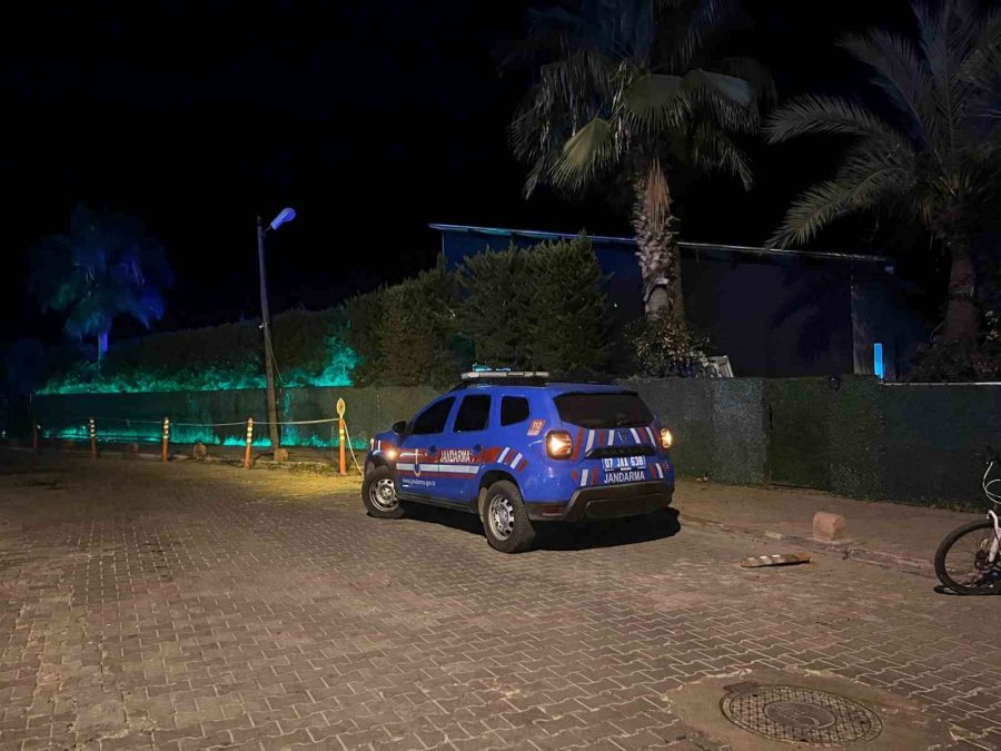 Alanya’da Apartmanda Çıkan Yangın Ekiplerce Söndürüldü