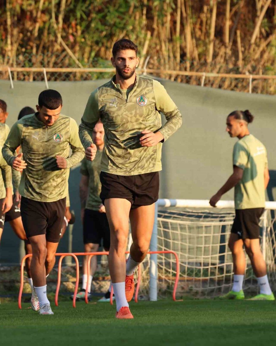 Alanyaspor, Kasımpaşa Maçının Hazırlıklarını Sürdürdü