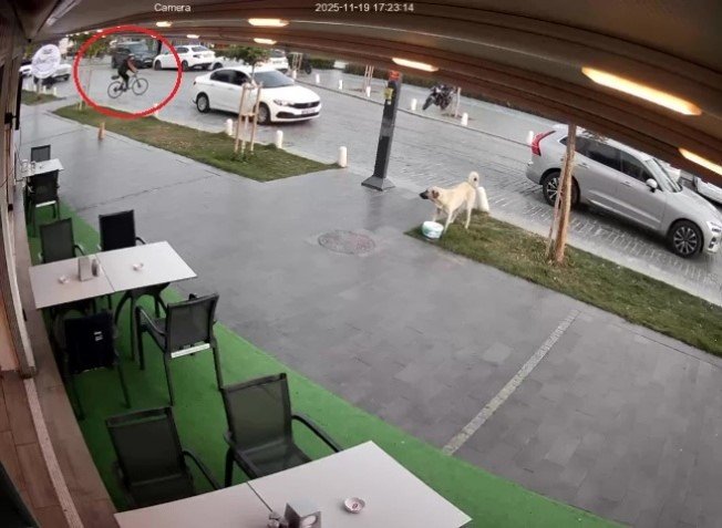 Yolun Karşısına Geçmek İsteyen Bisikletliye Otomobil Çarptı: 1 Yaralı