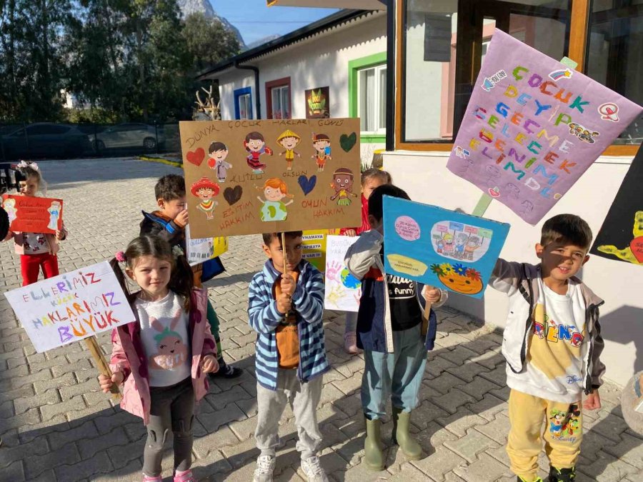 Antalya’da Minik Adımlarla ‘en Haklı’ Yürüyüş