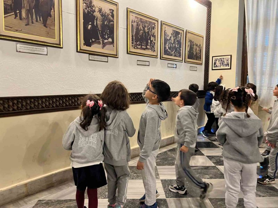 Mersin’de Dünya Çocuk Hakları Günü Renkli Etkinliklerle Kutlandı