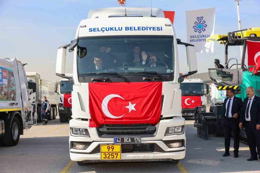 Selçuklu Belediyesi Araç Filosuna 71 Araç Daha İlave Etti