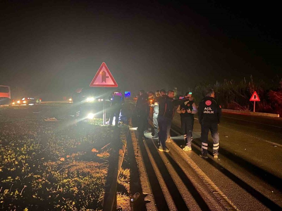 Antalya’da Otomobil İki Öğrenciye Çarptı: 1 Ölü, 1 Yaralı