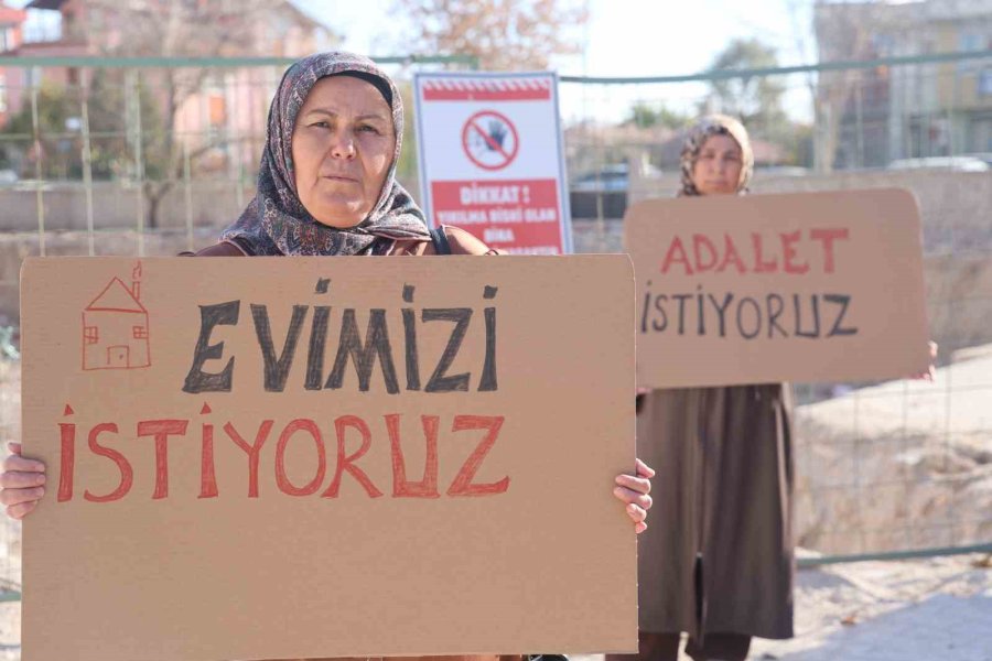 Kesilen Doğal Gaz Borusu Patlaması Sonrası Yıkılan Apartmanın Sakinleri Yeni Evlerine Kavuşacakları Günü Bekliyor