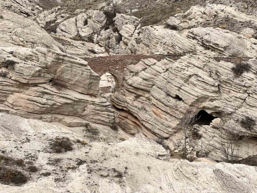 Bizans Döneminden Günümüze Uzanan Şeytan Köprüsü