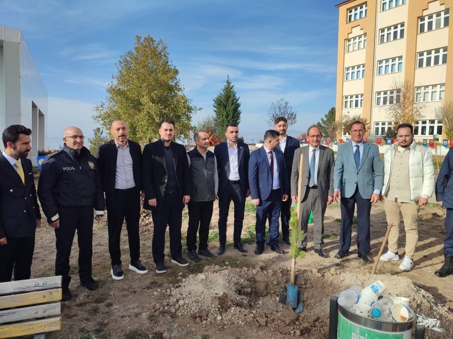 Beyşehir’de Fidanlar Toprakla Buluştu