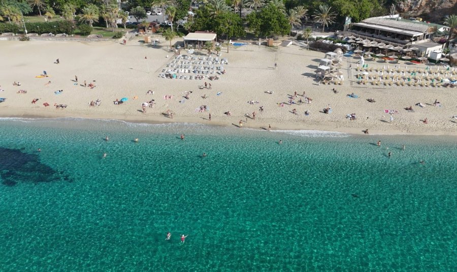 Rize’nin Yaylalarında Kar Alanya’da Güneş