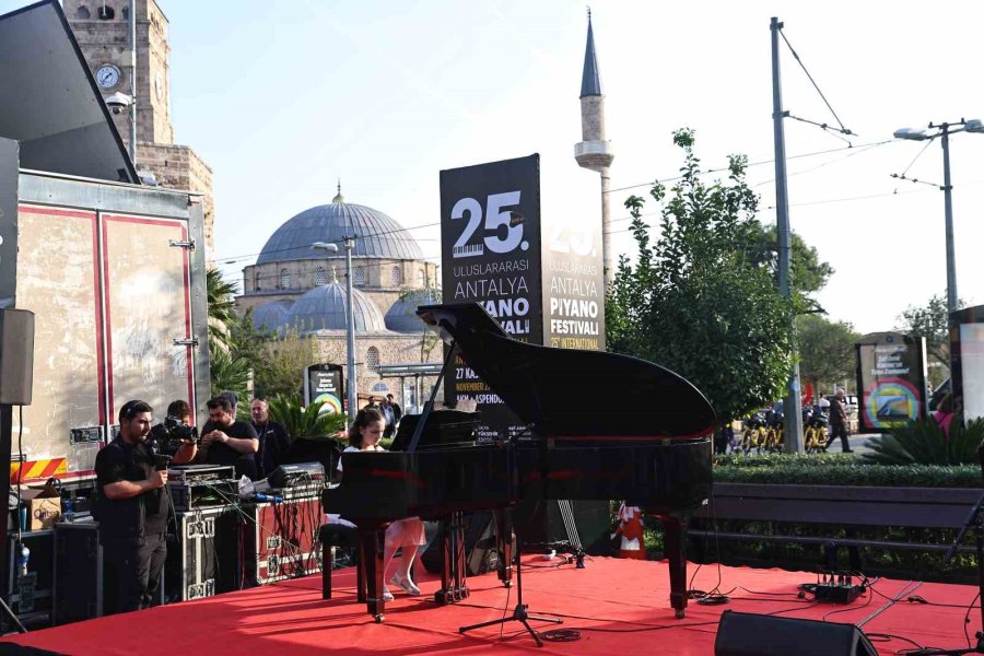 25. Uluslararası Antalya Piyano Festivali Başladı