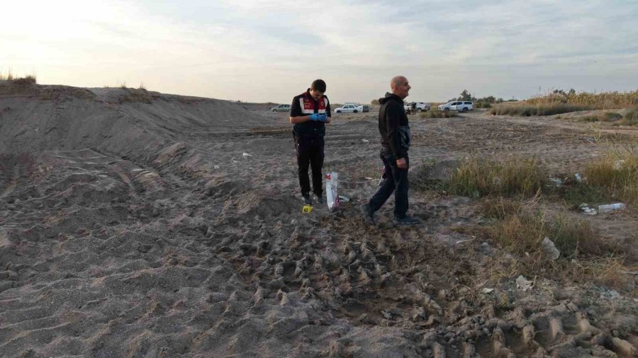 Antalya’da Kum Hırsızları Sahilleri Talan Etti, Kum Ocağına Dönen Sahiller Dronla Görüntülendi