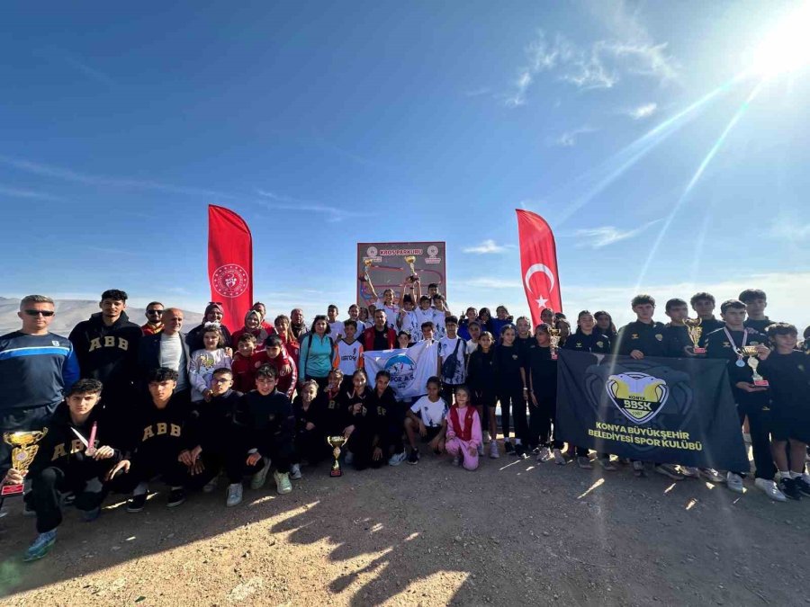 Eşref Aydın Bölgesel Kros Ligi Yarışları Niğde’de Gerçekleşti