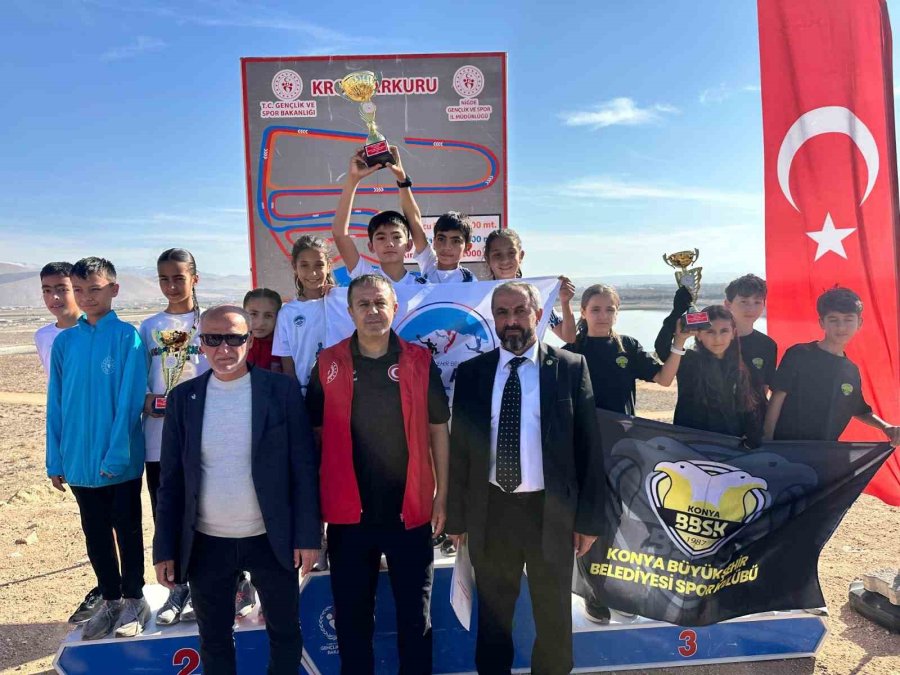 Eşref Aydın Bölgesel Kros Ligi Yarışları Niğde’de Gerçekleşti