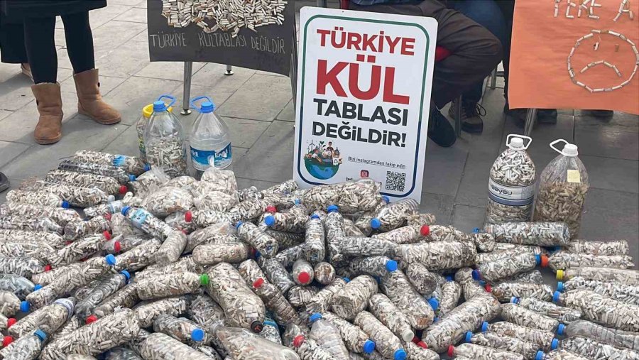 Akademisyen Ve Gönüllüler 2 Ayda 100 Bin Sigara İzmariti Topladı