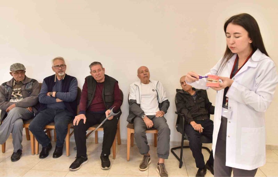 Kepez Belediyesi’nden Huzurevi Sakinlerine Ağız Ve Diş Sağlığı Taraması