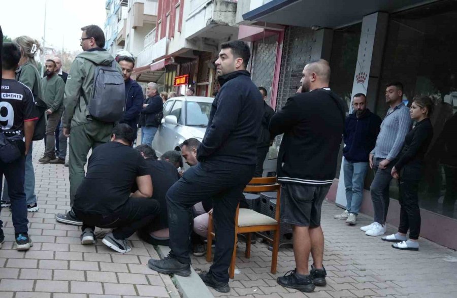 Ekmek Almaya Giderken Kepçenin Altında Kalan Yaşlı Adam Hayatını Kaybetti