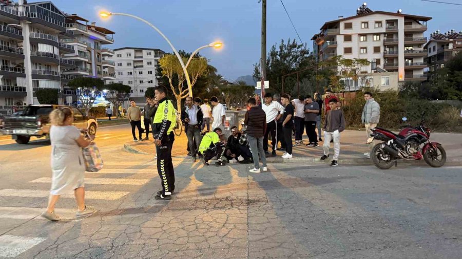 Gazipaşa’da Otomobil İle Motosiklet Çarpıştı: 1 Yaralı