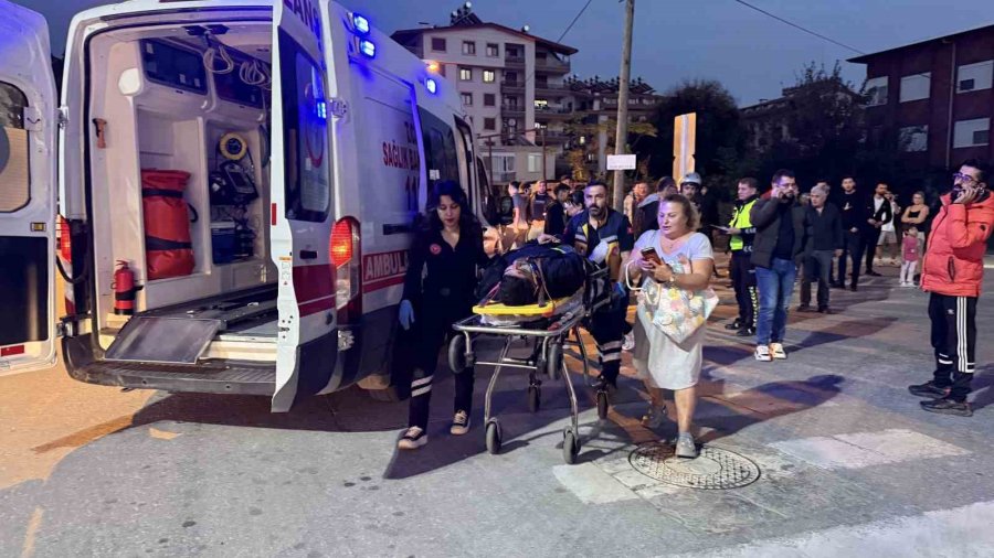 Gazipaşa’da Otomobil İle Motosiklet Çarpıştı: 1 Yaralı