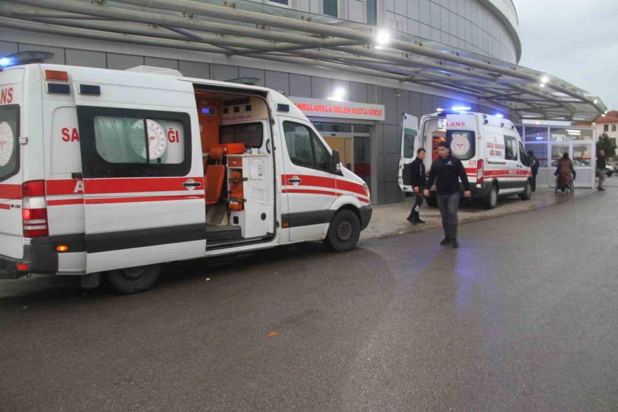 Konya’da Öğrenci Servisi Devrildi: 31 Yaralı