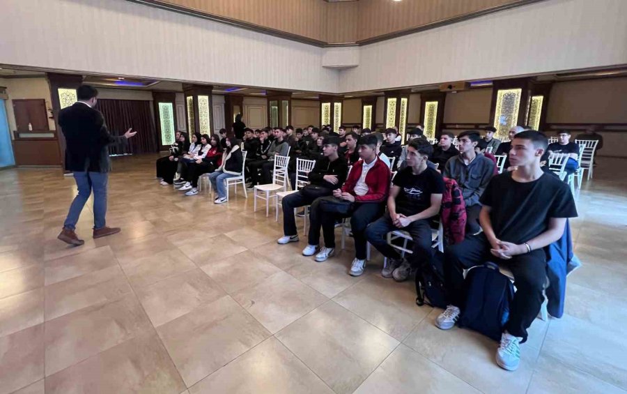 Mersin’de Öğrencilere Sortex Operatörlüğü Eğitimi Verildi