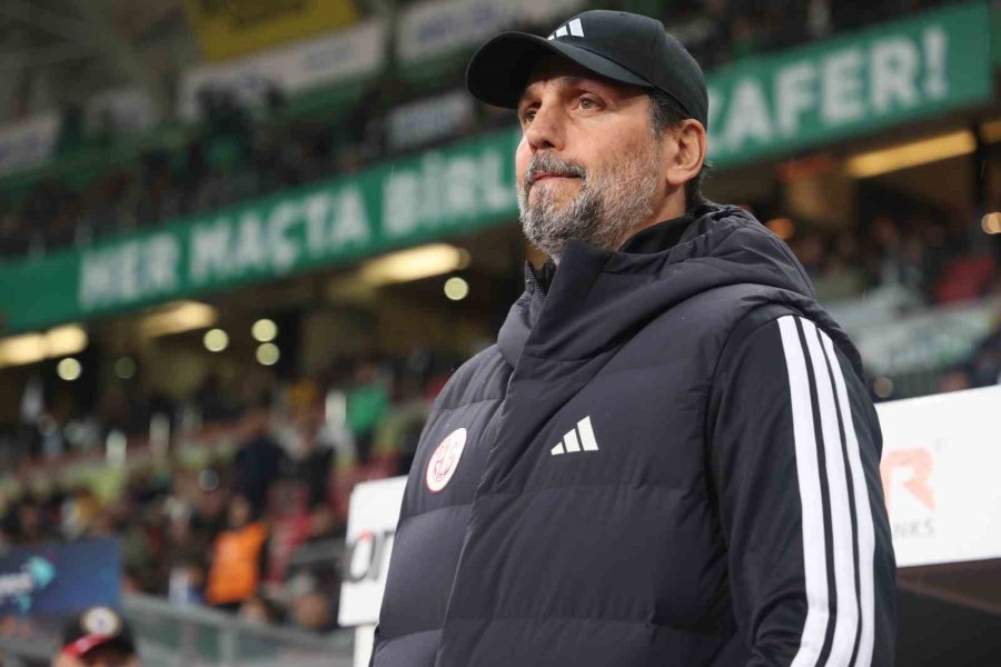 Trendyol Süper Lig: Konyaspor: 0 - Antalyaspor: 0 (ilk Yarı)