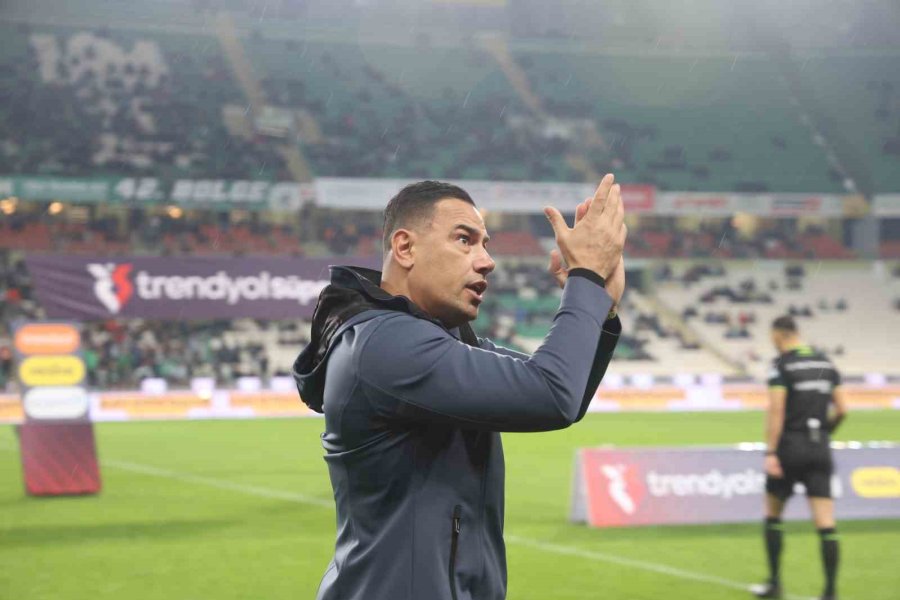 Trendyol Süper Lig: Konyaspor: 0 - Antalyaspor: 0 (ilk Yarı)