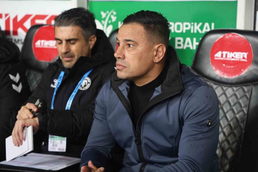 Trendyol Süper Lig: Konyaspor: 0 - Antalyaspor: 0 (ilk Yarı)