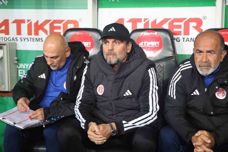 Trendyol Süper Lig: Konyaspor: 0 - Antalyaspor: 0 (ilk Yarı)