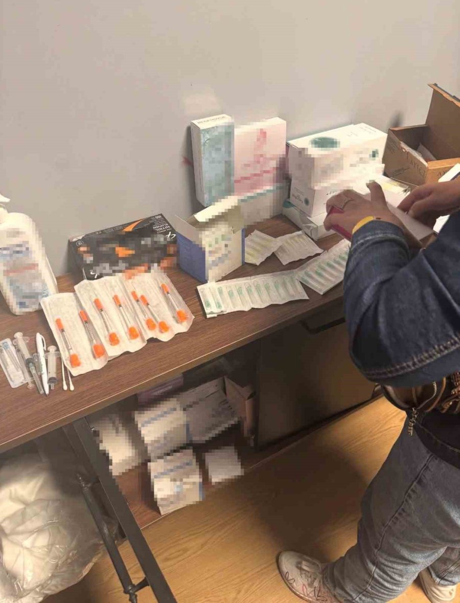 Alanya’da Ruhsatsız Sağlık Hizmeti Veren İşletme Mühürlendi