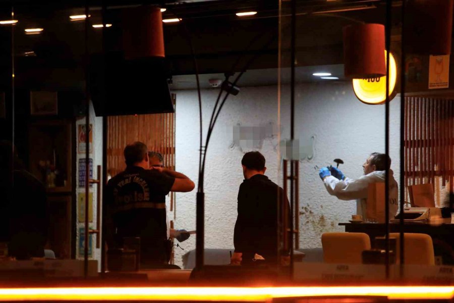 Husumeti Bitirmek İçin Bir Araya Gelen Akrabaların Tartışması Cinayetle Bitti