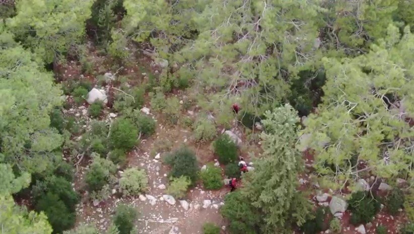 Yürüyüş Sırasında Kaybolan 2 Genç, 15 Saat Sonra Jak Timleri Tarafından Bulundu