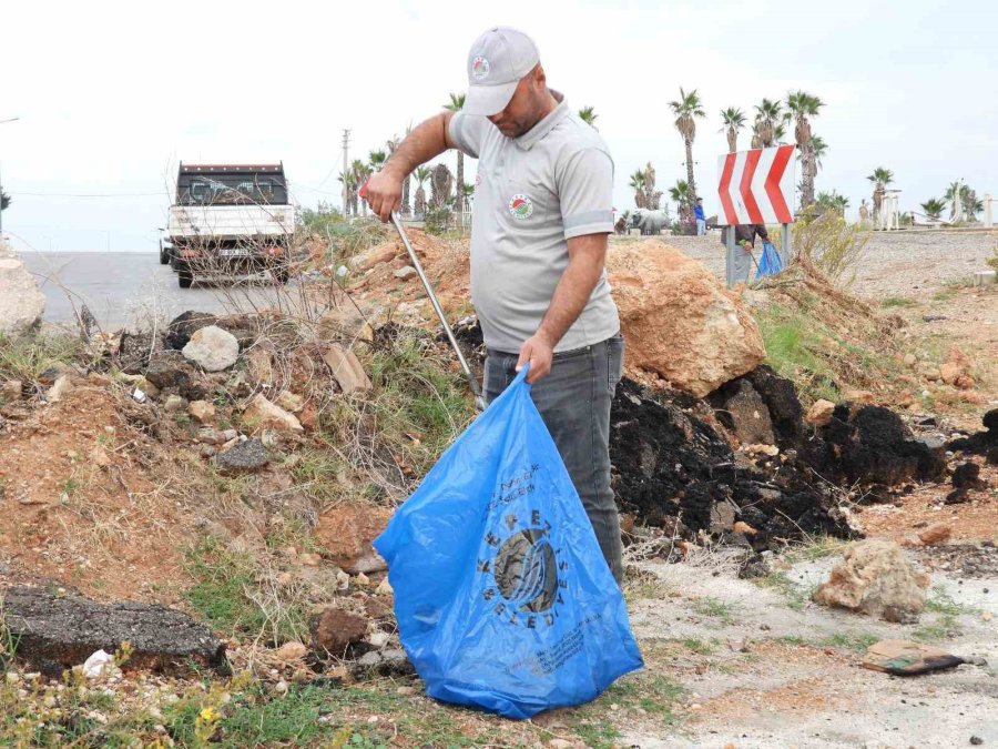 Üç Hafta Önce 60 Çuval Çöp Toplanan Caddeden Bu Sefer 80 Çuval Çöp Çıktı