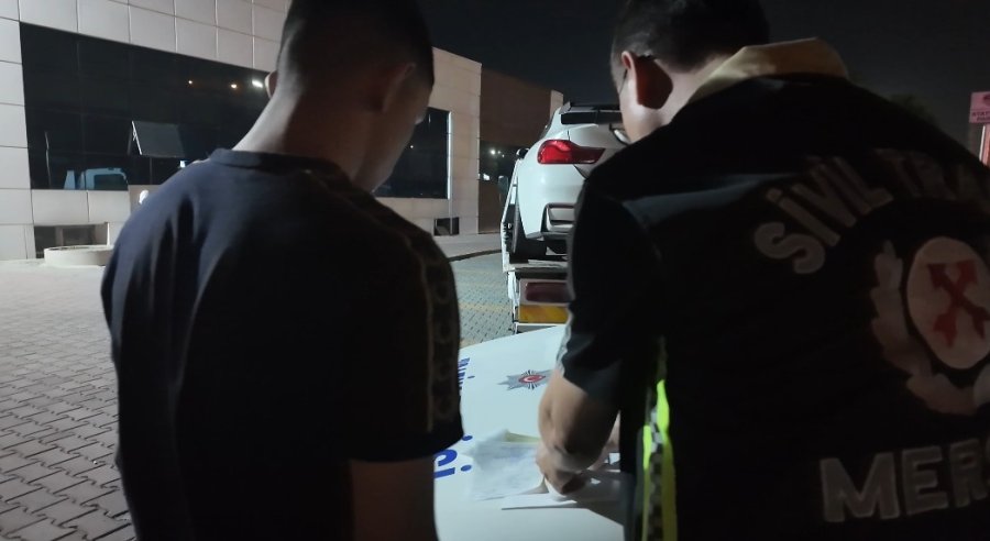 Drift Atıp Egzozdan Ateş Çıkardı: O Sürünün Ehliyeti İptal Edilip 55 Bin Tl Ceza Kesildi