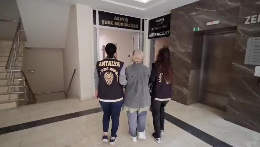 90 Yıl Kesinleşmiş Hapis Cezası İle 5 Yıldır Firari Olarak Aranan Şahıs Asayiş Ekiplerince Yakalandı