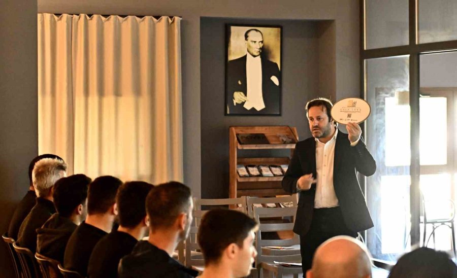 Muratpaşa’da Hijyen Ve Gıda Güvenliği Eğitimi Düzenlendi