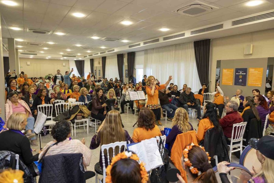 Mersin’de Kadınlara Yönelik Şiddete Karşı Farkındalık Etkinlikleri Düzenlendi