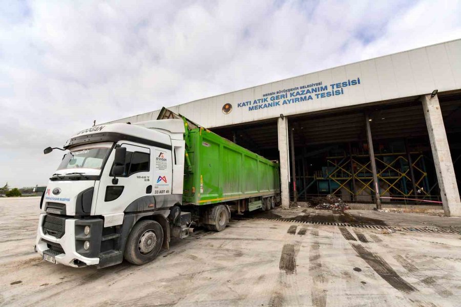 Mersin Büyükşehir Belediyesi Sürdürülebilir Gelecek İçin Harekete Geçti