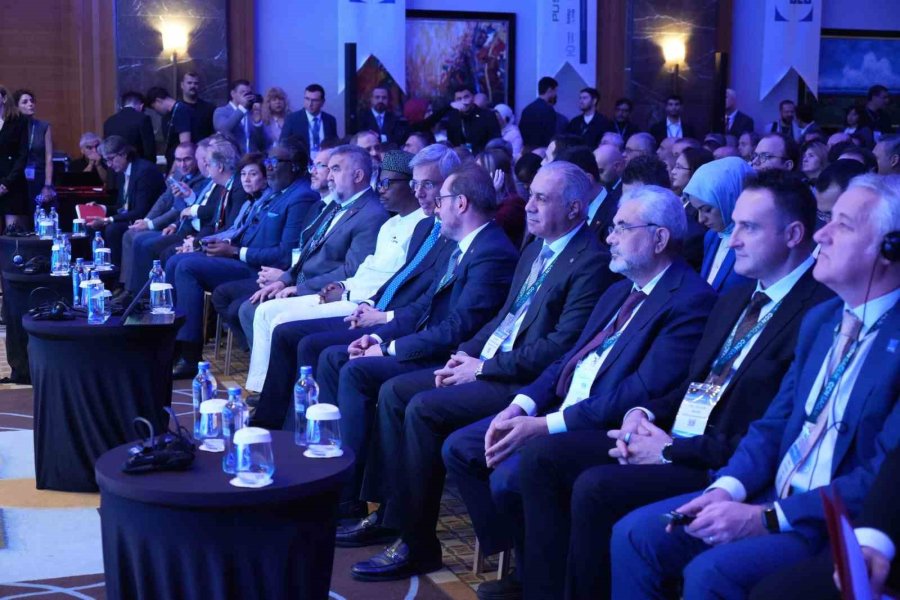 Sağlık Bakanı Memişoğlu: "nasıl Ki Savunma Sanayinde Yerlilik Oranımızı Zirveye Taşıdıysak, Sağlık Endüstrisinde De Aynı Başarı Hikayesini Yazacağız"