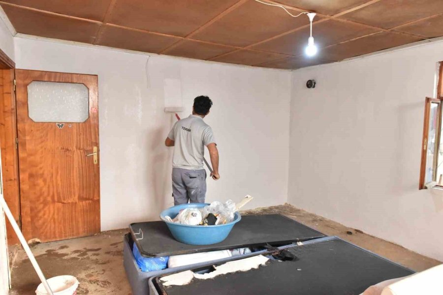 Evi Yanan Ailenin Talebine Başkan Kocagöz’den Yardım Eli