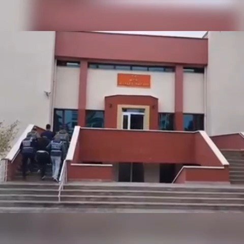 Silahla Mala Zarar Veren Firari Şüpheliler Yakalandı