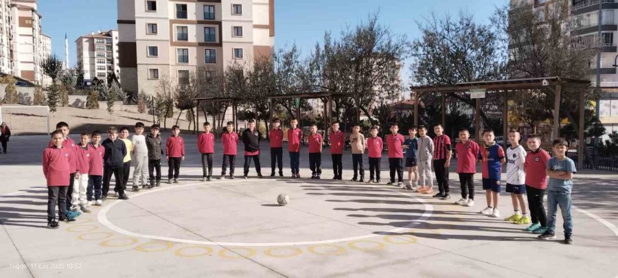 İlkokullarda ’spora İlk Adım’ Projesi Başarıyla Sürdürülüyor