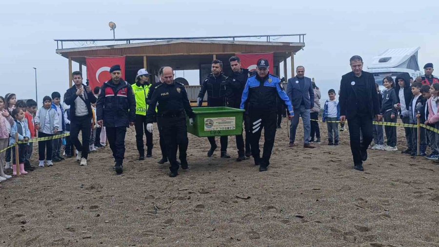 Antalya’da Yaralı Bulunan Caretta Caretta Tedavisinin Ardından Yeniden Özgürlüğe Kavuştu