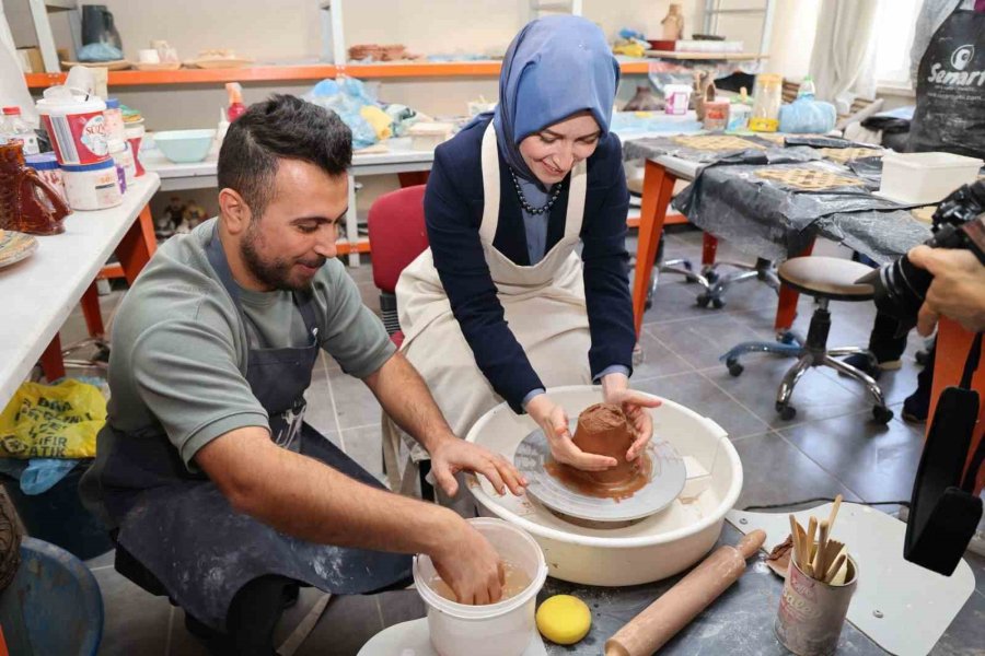 ’zamanın Ve Zarafetin İzinde Niğde’ Sergisi İçin Hazırlıklar Sürüyor
