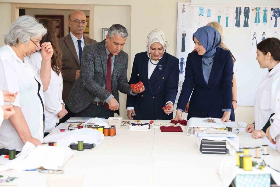 ’zamanın Ve Zarafetin İzinde Niğde’ Sergisi İçin Hazırlıklar Sürüyor