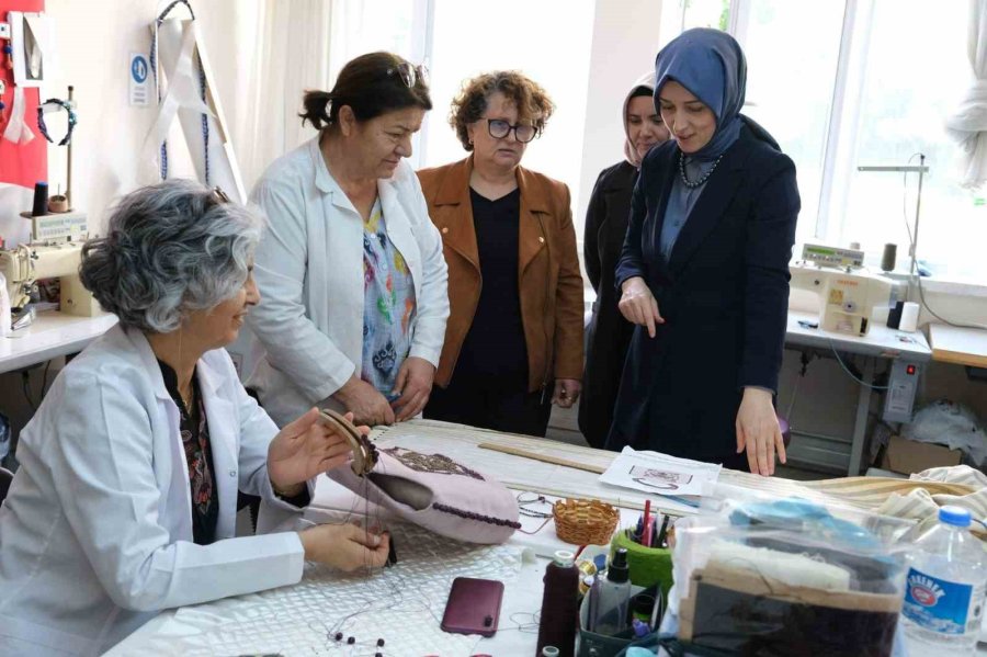 ’zamanın Ve Zarafetin İzinde Niğde’ Sergisi İçin Hazırlıklar Sürüyor