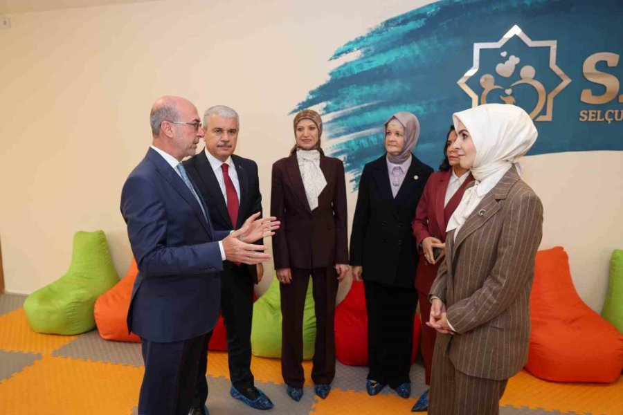 Bakan Göktaş: "aile Odaklı Hizmetlerin Ülke Genelinde Daha Da Yaygınlaşması İçin Çalışıyoruz"