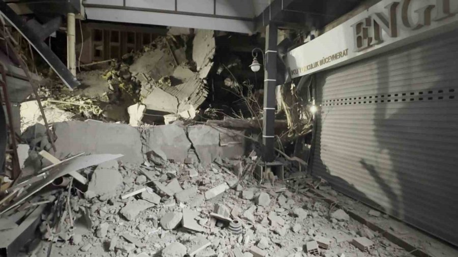 Aksaray Belediyesi’nin Kontrolsüz Yıkımı Az Kalsın Dükkanları Yıkıyordu