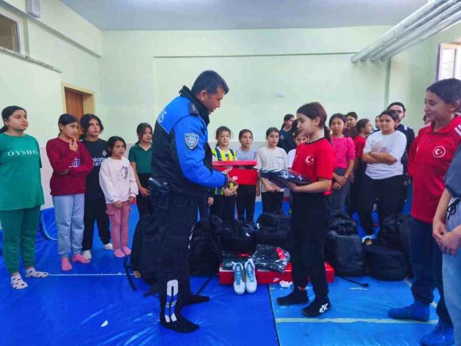 ’niğde Gençlerine Sahip Çıkıyor’ Projesi Kapsamında Spor Etkinlikleri Düzenlendi
